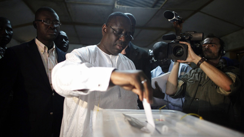 macky_sall_senegal_voting_ap_pix